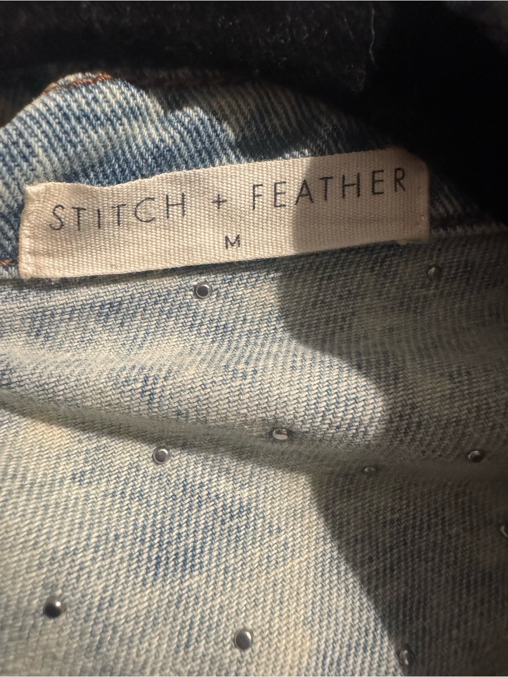Pearl-Embellished Light Wash Denim Jacket - Women - Picture 3 of 7